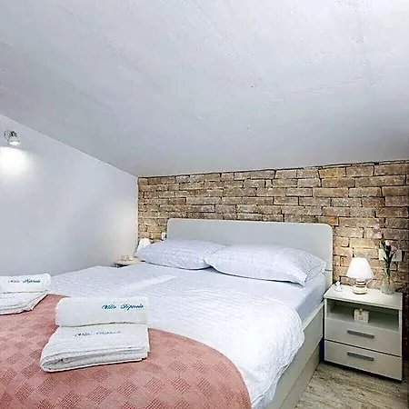 Depicolo Comfortable Hotel Krk Town