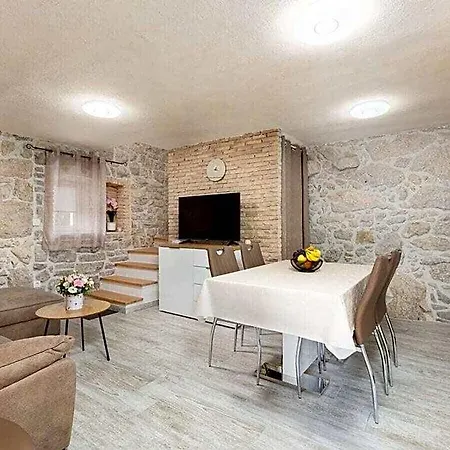 Depicolo Comfortable Krk Town